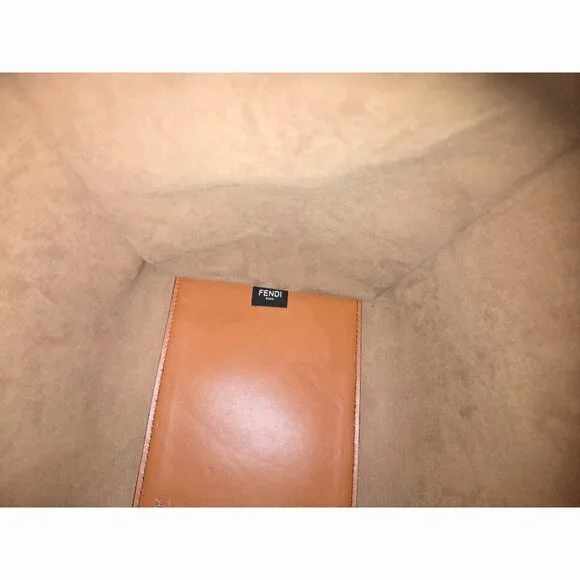 Pristine Authentic Fendi Roma Satchel - Picture 6 of 12